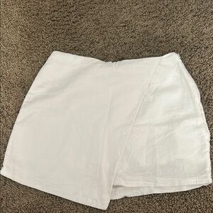 Abercrombie & Fitch White Wrap Skorts